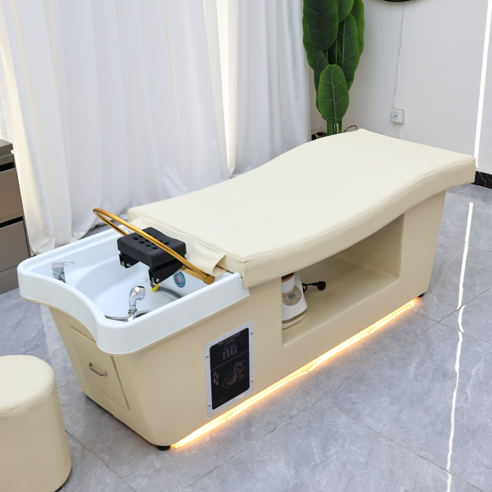 Table de massage XinSheng avec - Wellness Spa With Massage avis et prix